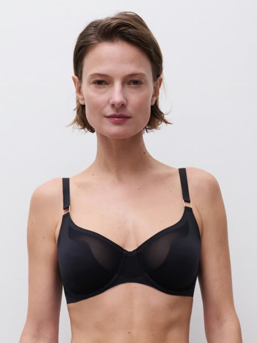 CHANTELLE Women's Pure Light Underwire Unlined Bra Size 32DDD Black Seamless NWT